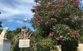 Floros Apartments